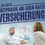 Foto zeigt Arztpraxis von innen. Und einen Besprechungstisch. Arzt und Patientin im vertraulichen Gespräch. Und der Hinweis, dass Privatversicherte die Arztpraxen erheblich finanzieren.